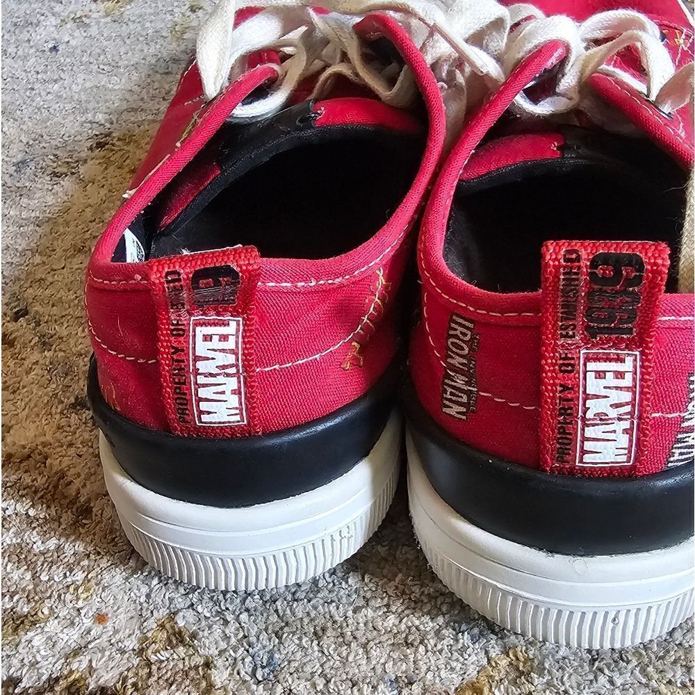 Toms Marvel Tennis Shoes Sz 6.5. Red With Black Leather Details - Picture 3 of 9